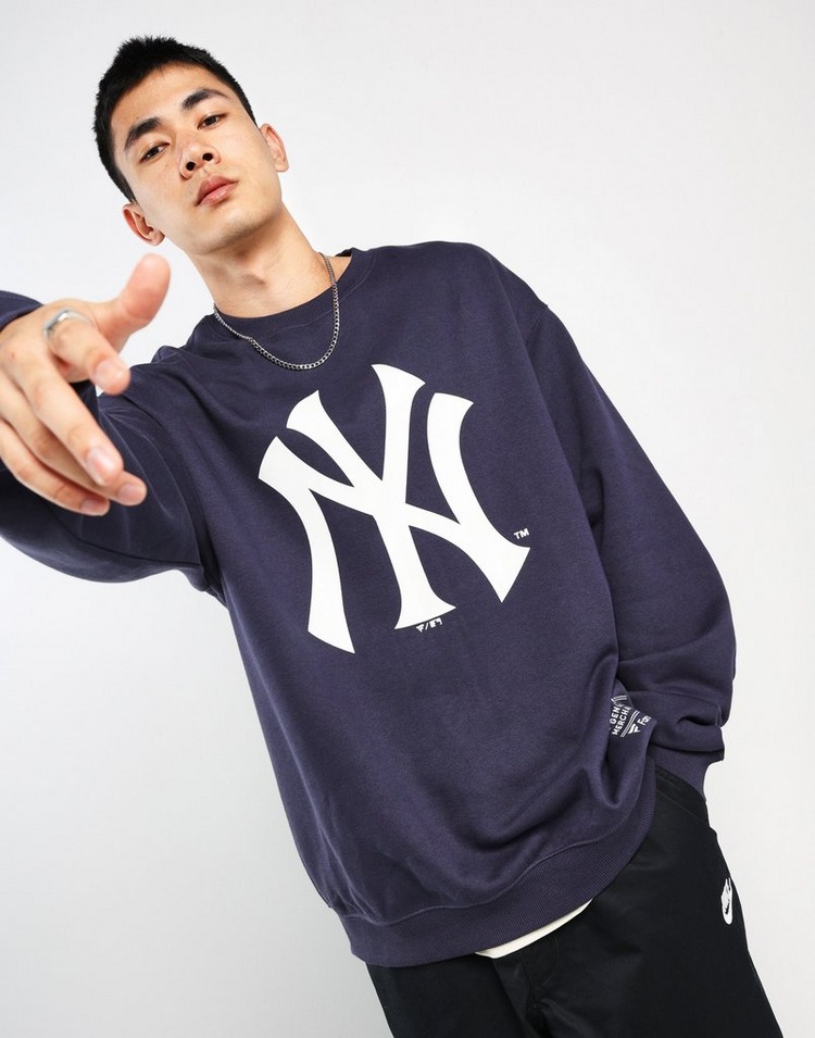 markdown code Off Majestic NY Yankees Classic Crest Sweatshirt